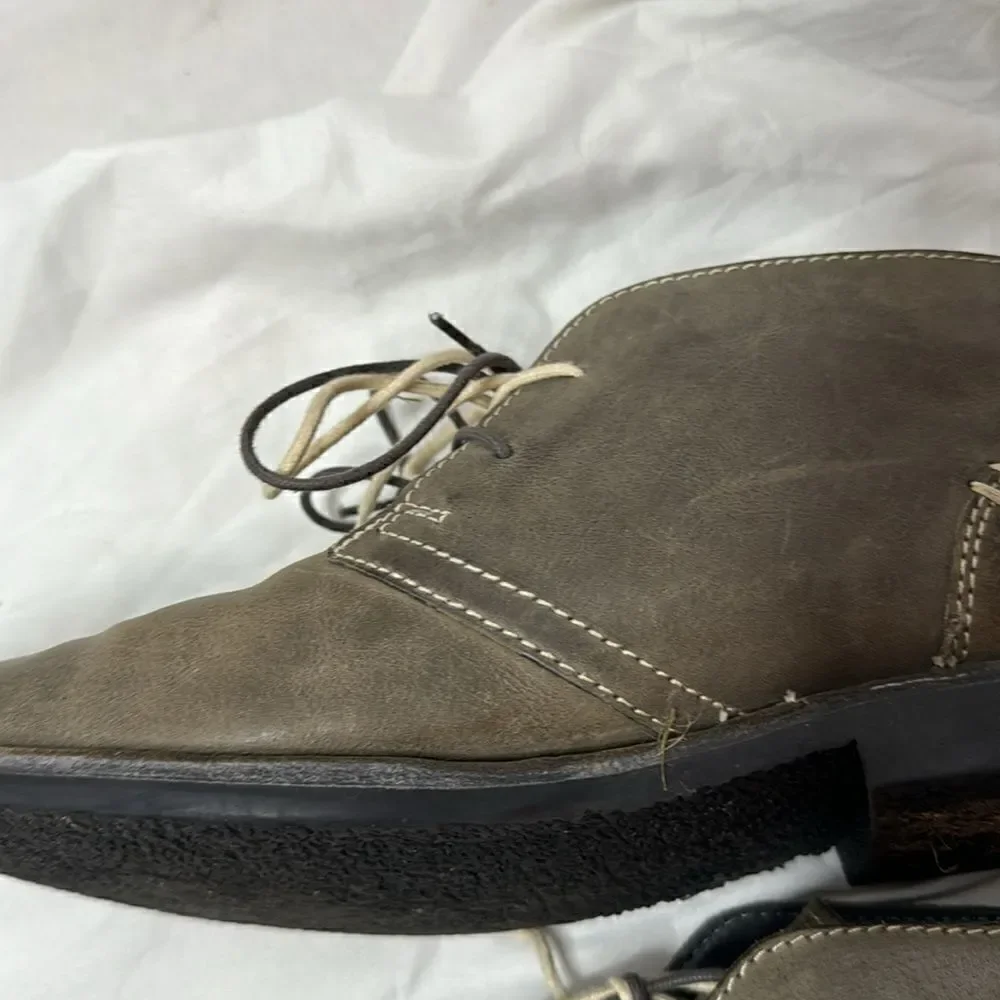Steve Madden Grey Beckett Leather Lace Up Chukka Ankle Boots. Size 12.
